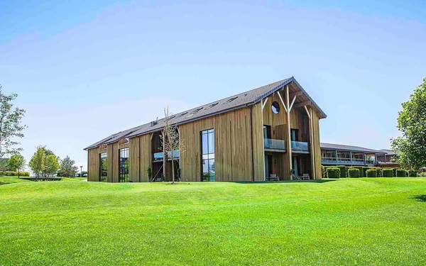 Construction d'une extension d'un hôtel de luxe 5*