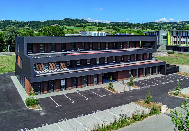 À vendre – BOX ET Bureaux neufs avec terrasses